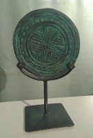 Decoratief object japatti steen op metalen standaard