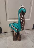 Houten pelikaan op paal - s