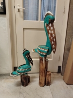 Houten pelikaan op paal - s
