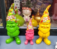 Kleurrijke hippie kabouter geel - M