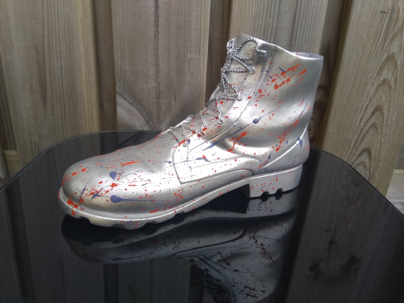 Decoratieve schoen zilver Street art verfspetters