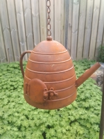 Vogelhuis theepot antiek roest bijen