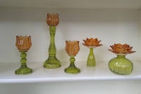 Glazen kaarsenstandaard tulp groen/zalm - L