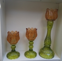 Glazen kaarsenstandaard tulp groen/zalm - M
