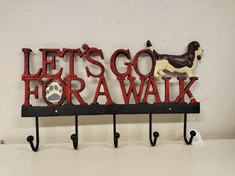 Wandkapstok de hond uitlaten