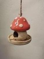 Decoratie vogelhuisje paddenstoel