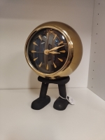 Klok Bette op pootjes