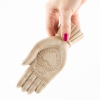 Aardewerk ornament hand Chakra