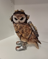 Beeld steampunk pilot uil