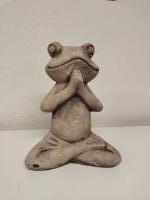Beeld yoga kikker - 3