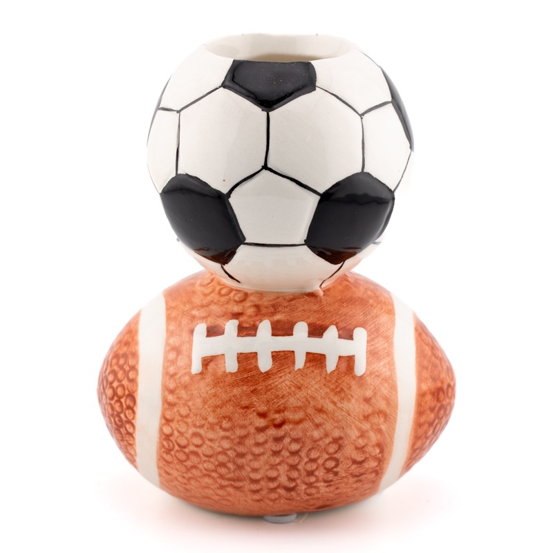 Aardewerk vaasje voetbal rugby