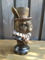 Beeld steampunk konijn met hoed