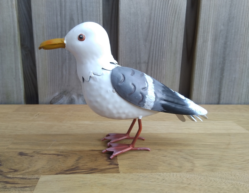 Metalen beeldje meeuw